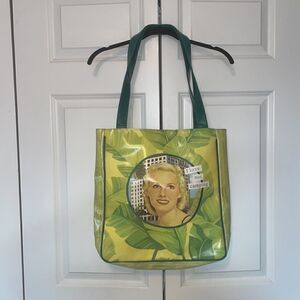 Anne Taintor tote bag 